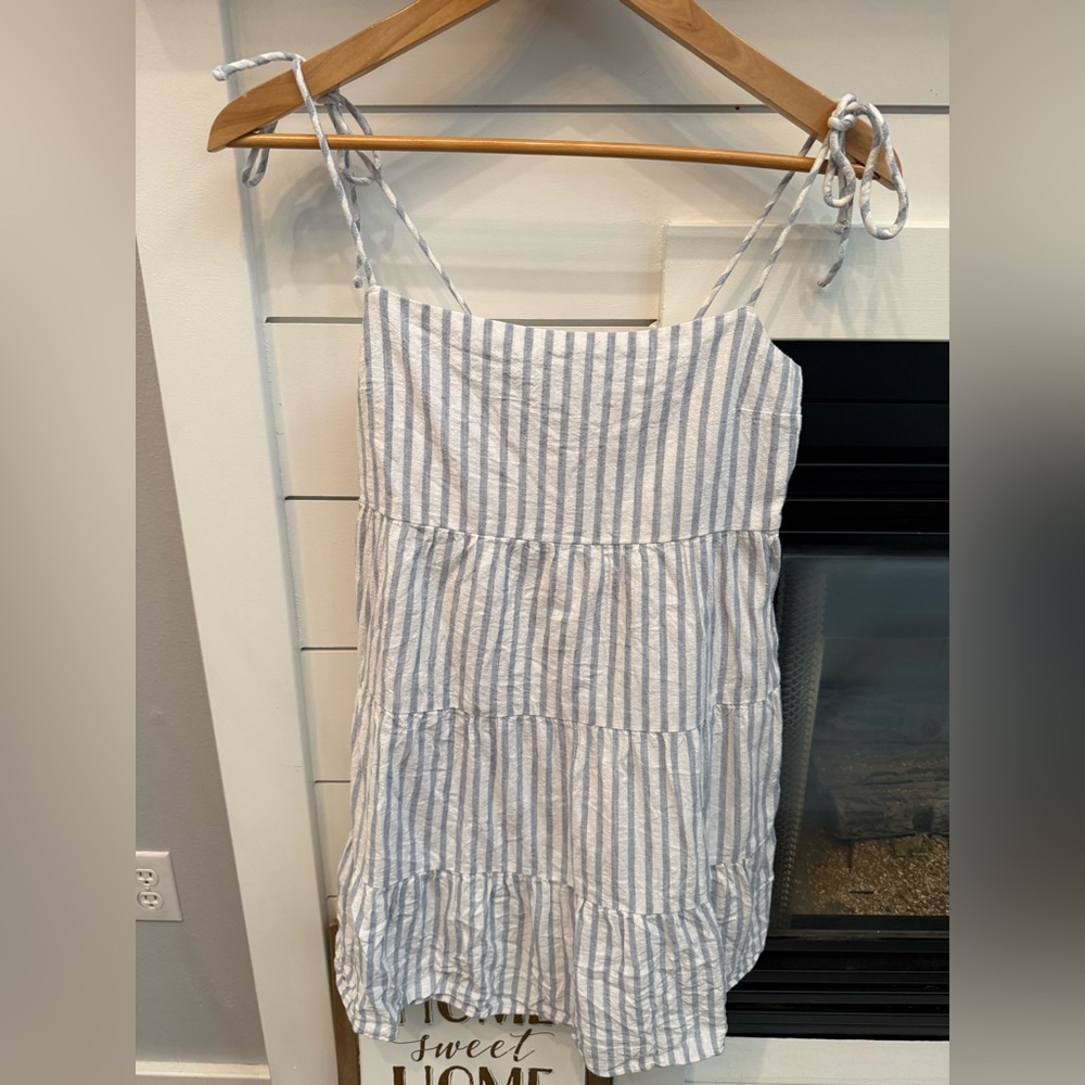 Abercrombie & Fitch women’s light Blue & White Striped Dress with Tie Straps - Picture 6 of 17